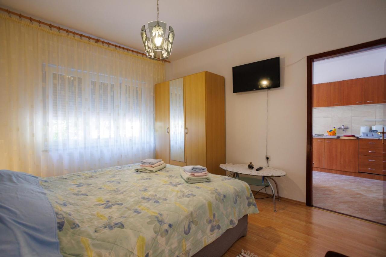 Apartment Studio Close To Sea Кърк Екстериор снимка