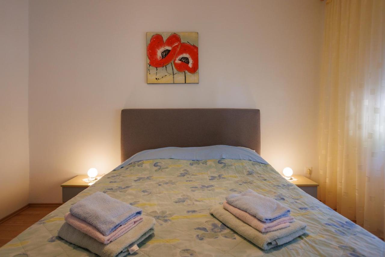 Apartment Studio Close To Sea Кърк Екстериор снимка