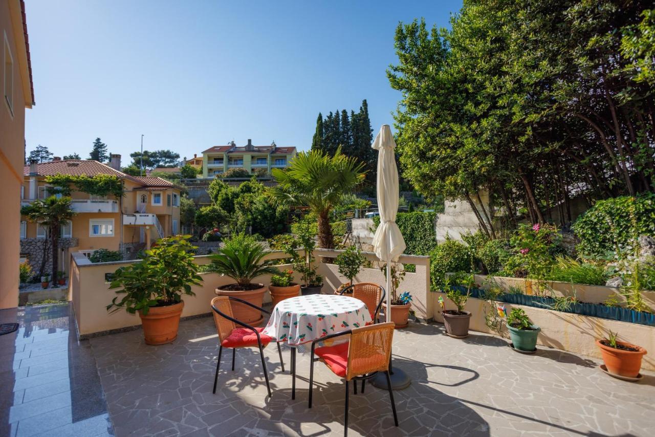 Apartment Studio Close To Sea Кърк Екстериор снимка
