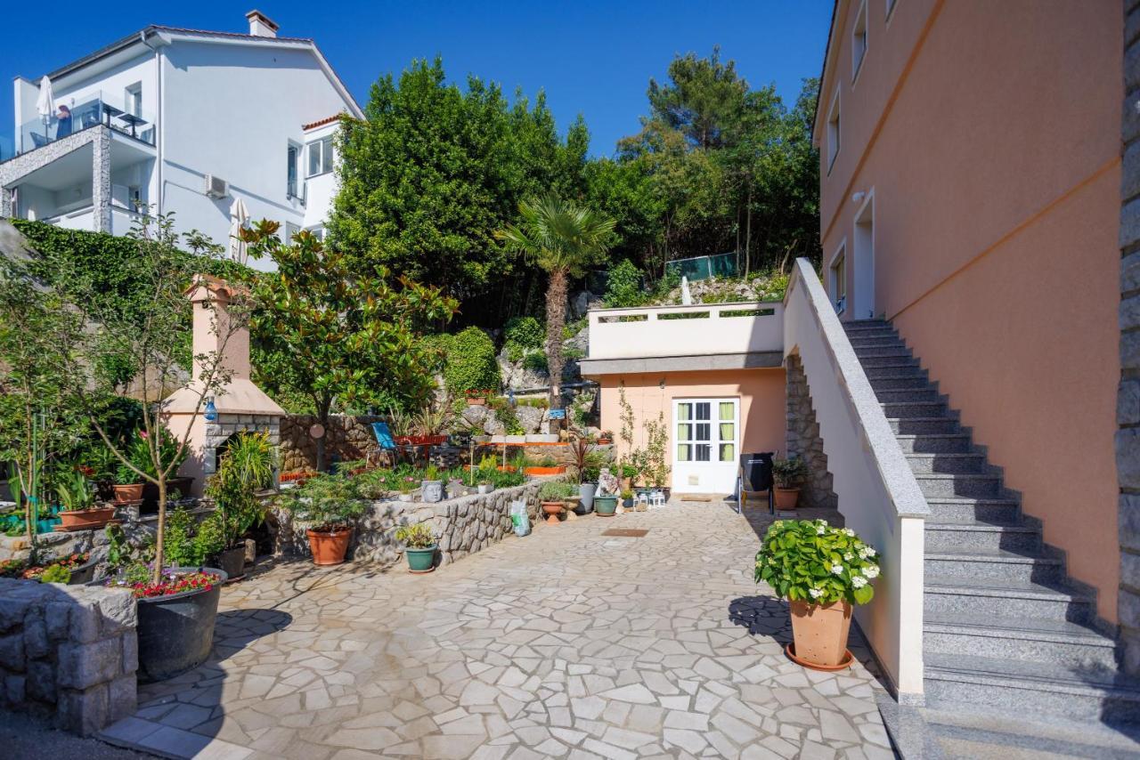 Apartment Studio Close To Sea Кърк Екстериор снимка